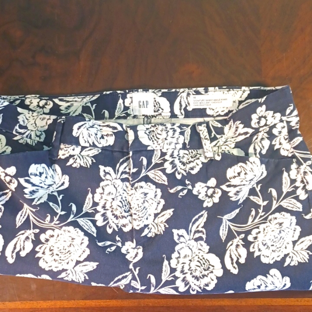 GAP Pants black / white floral 5834